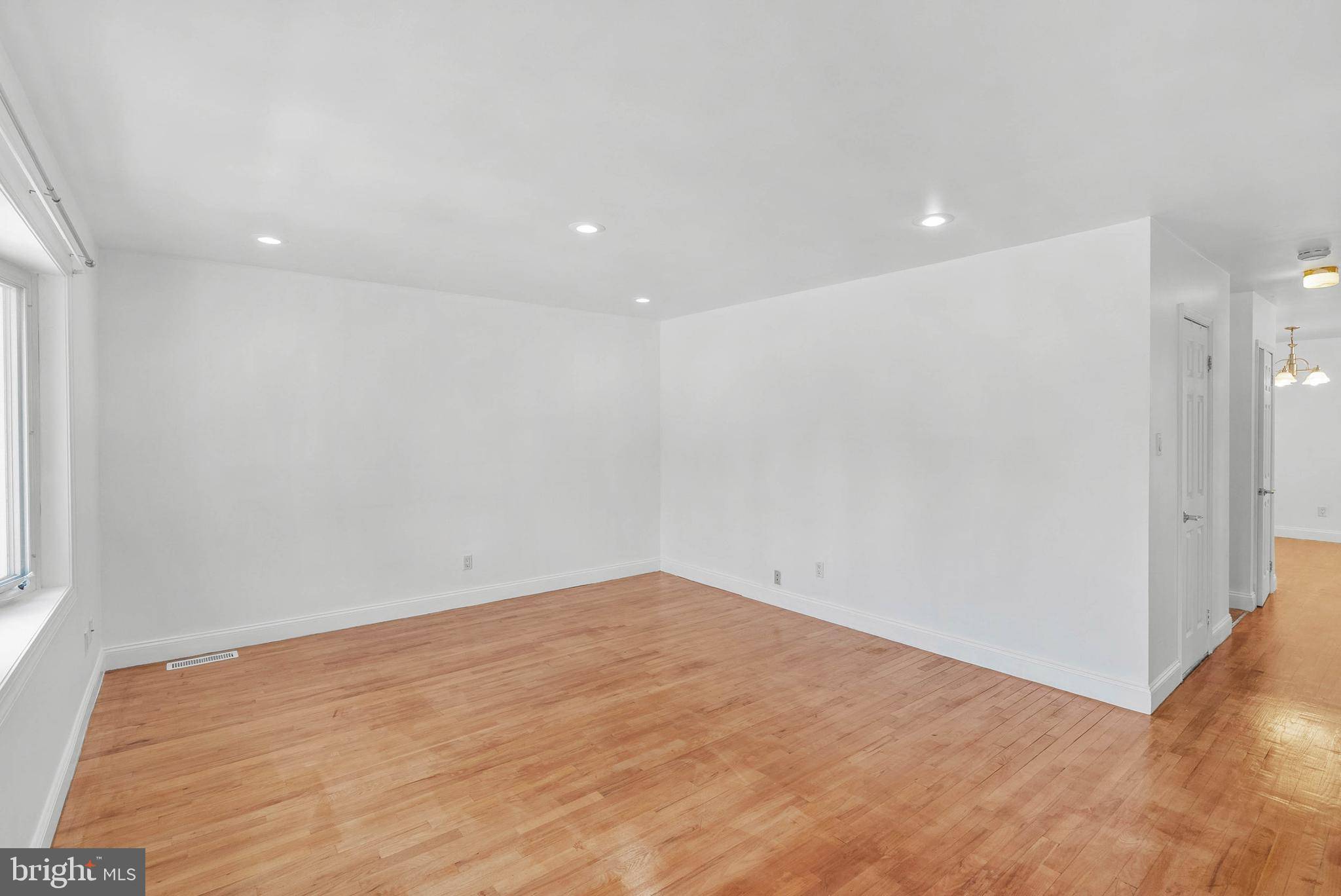Upper Darby, PA 19082,643 SAINT ANTHONY LN