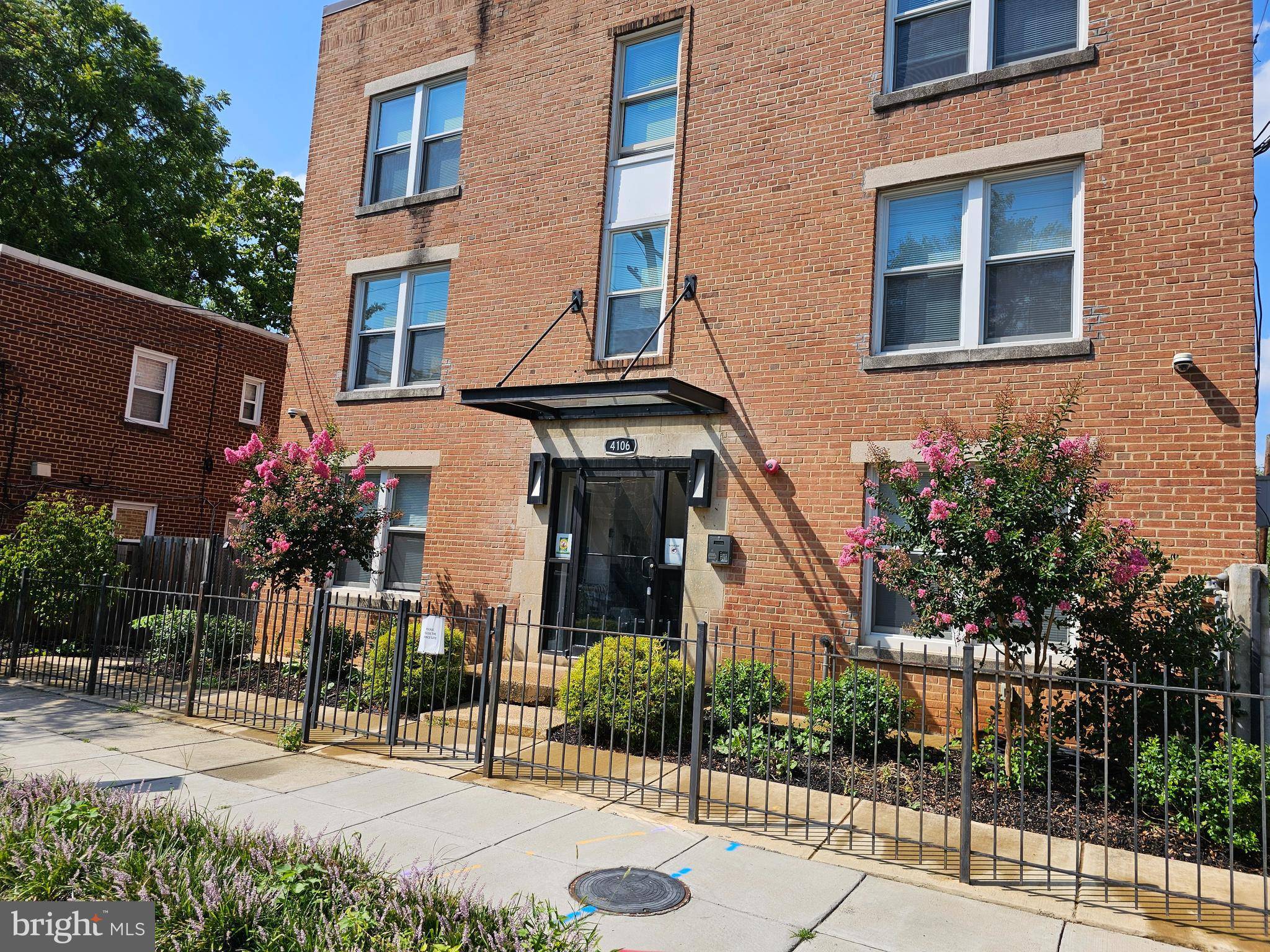 Washington, DC 20019,4106 GAULT PL NE #5