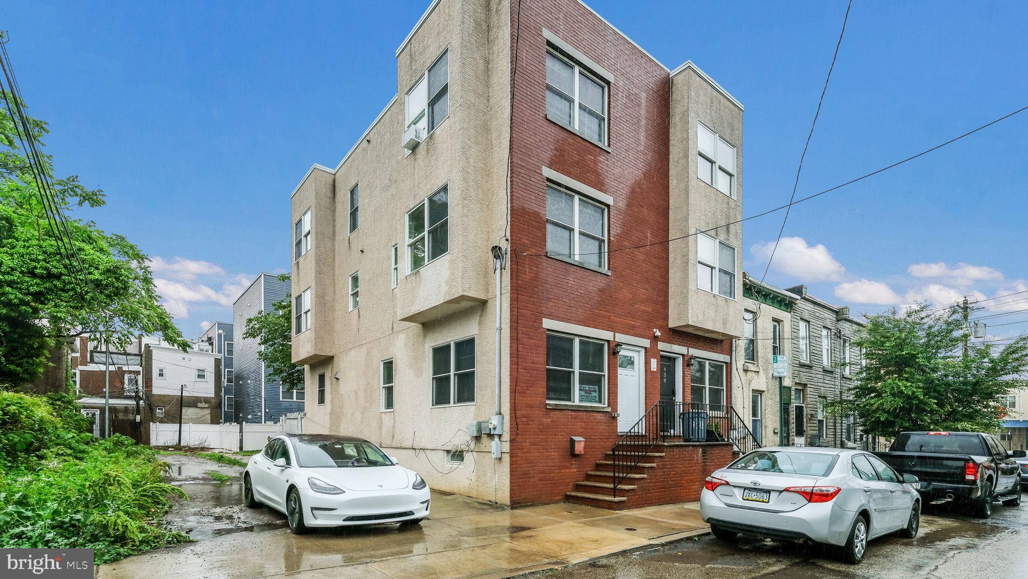 Philadelphia, PA 19104,436 N SLOAN ST