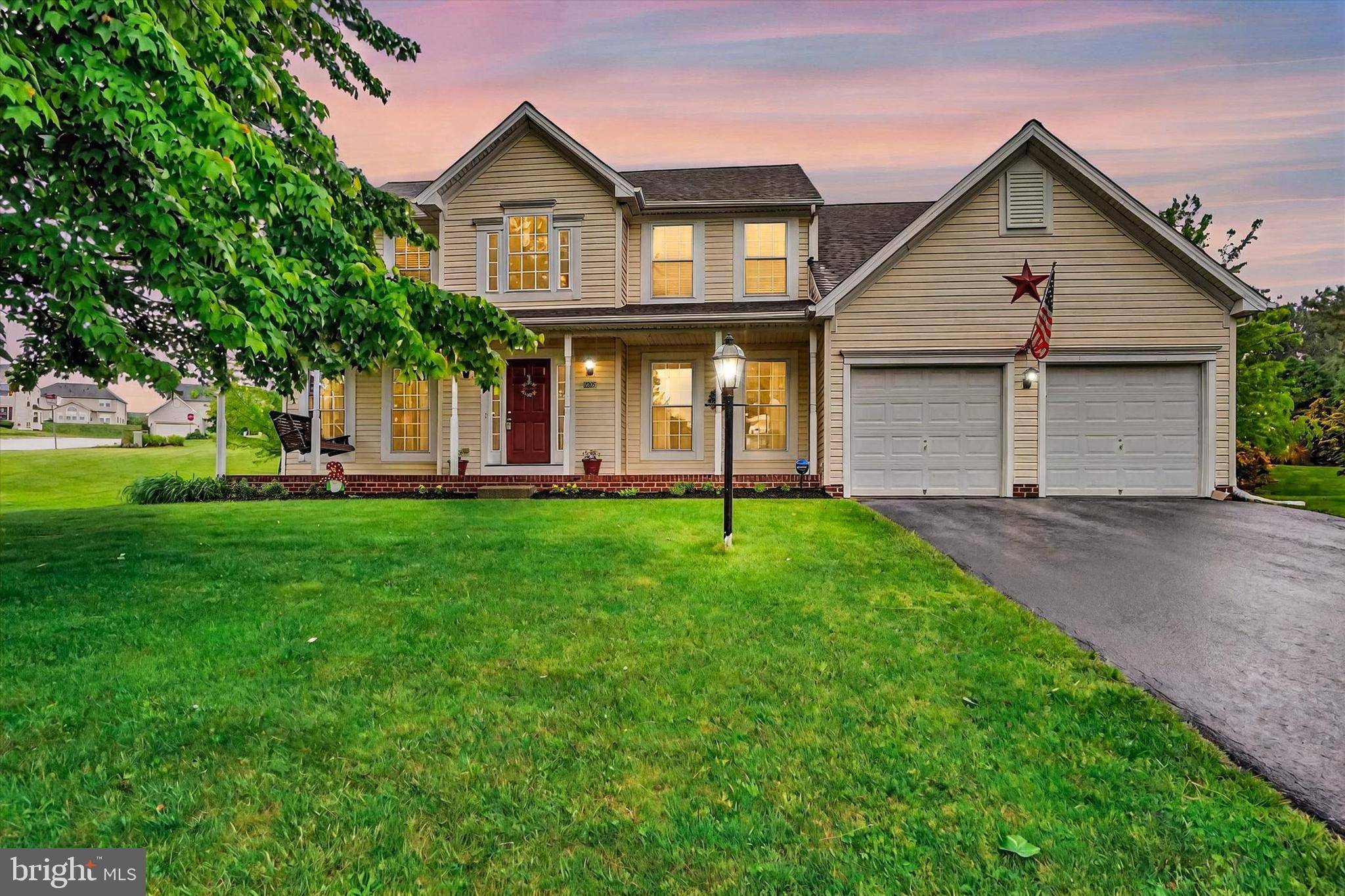 York, PA 17402,1205 CRANBERRY LN W