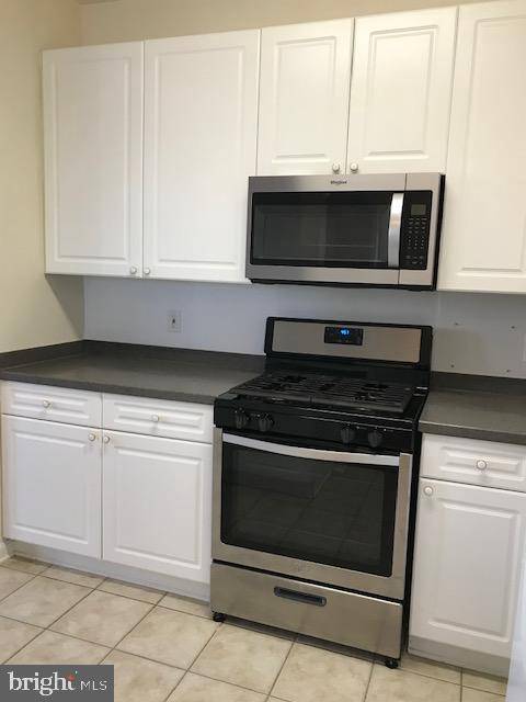 Vienna, VA 22180,2663 MANHATTAN PL #312