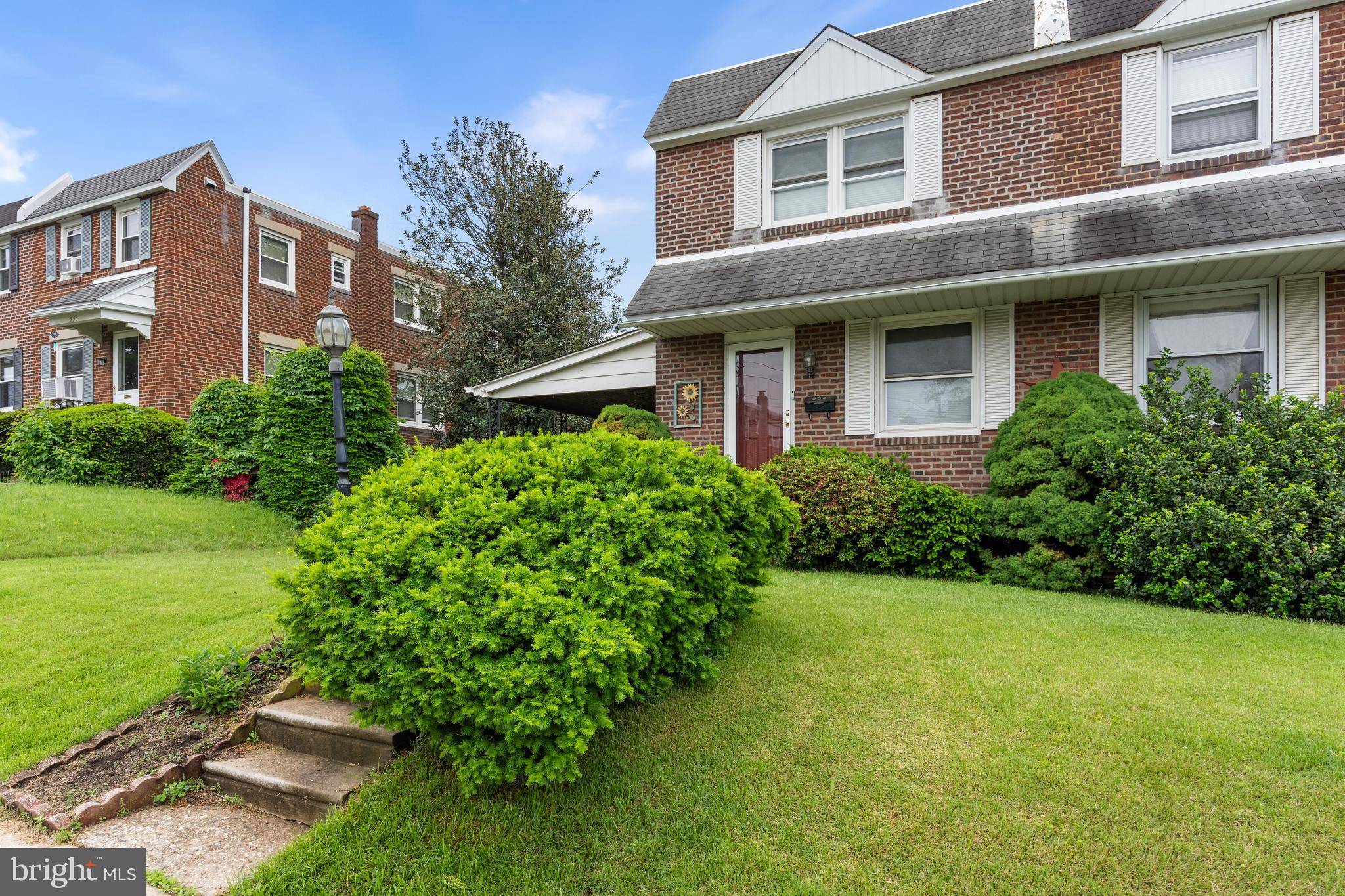 Philadelphia, PA 19128,553 FAIRWAY TER