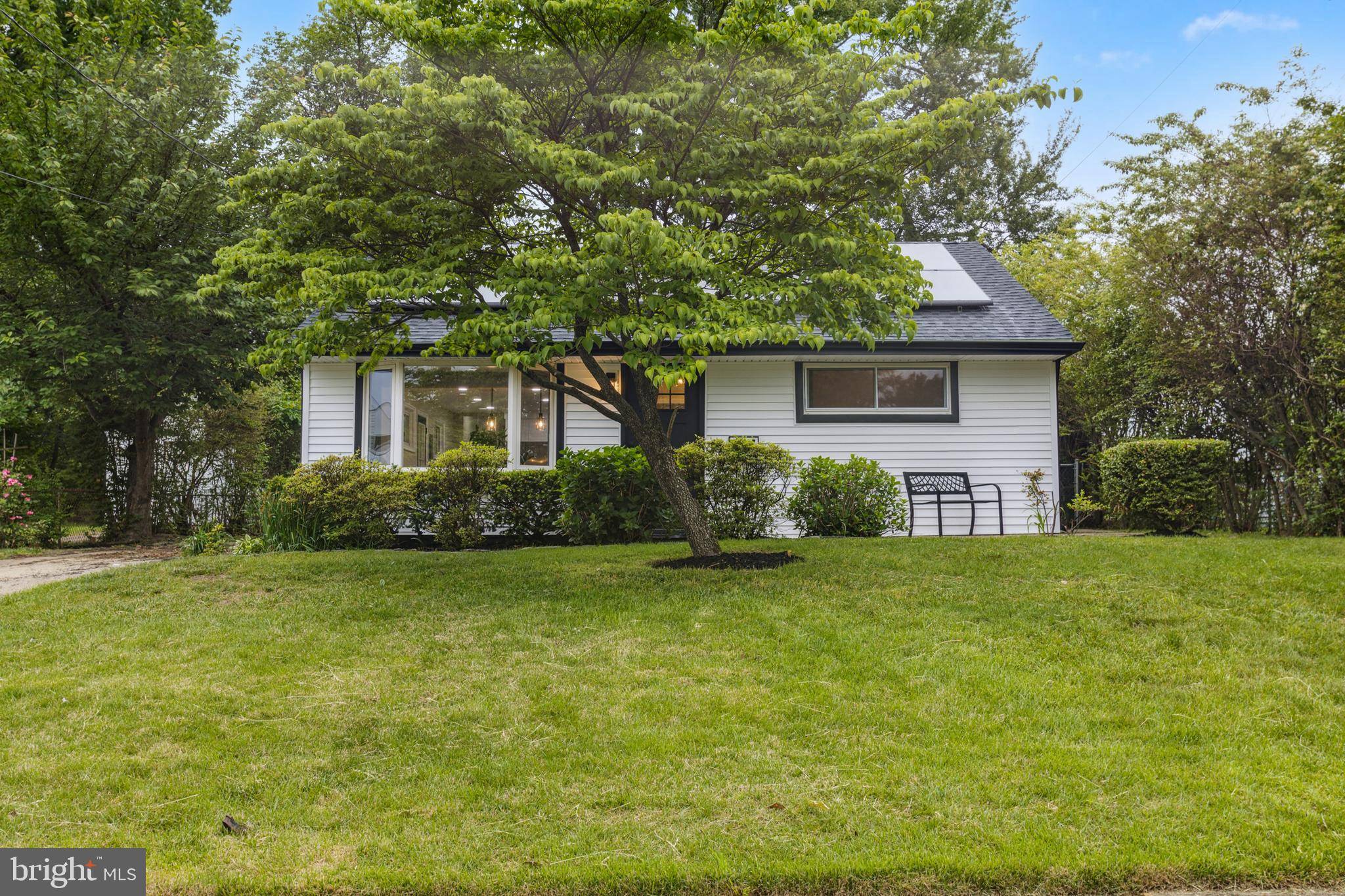 Maple Shade, NJ 08052,319 E RUDDEROW AVE