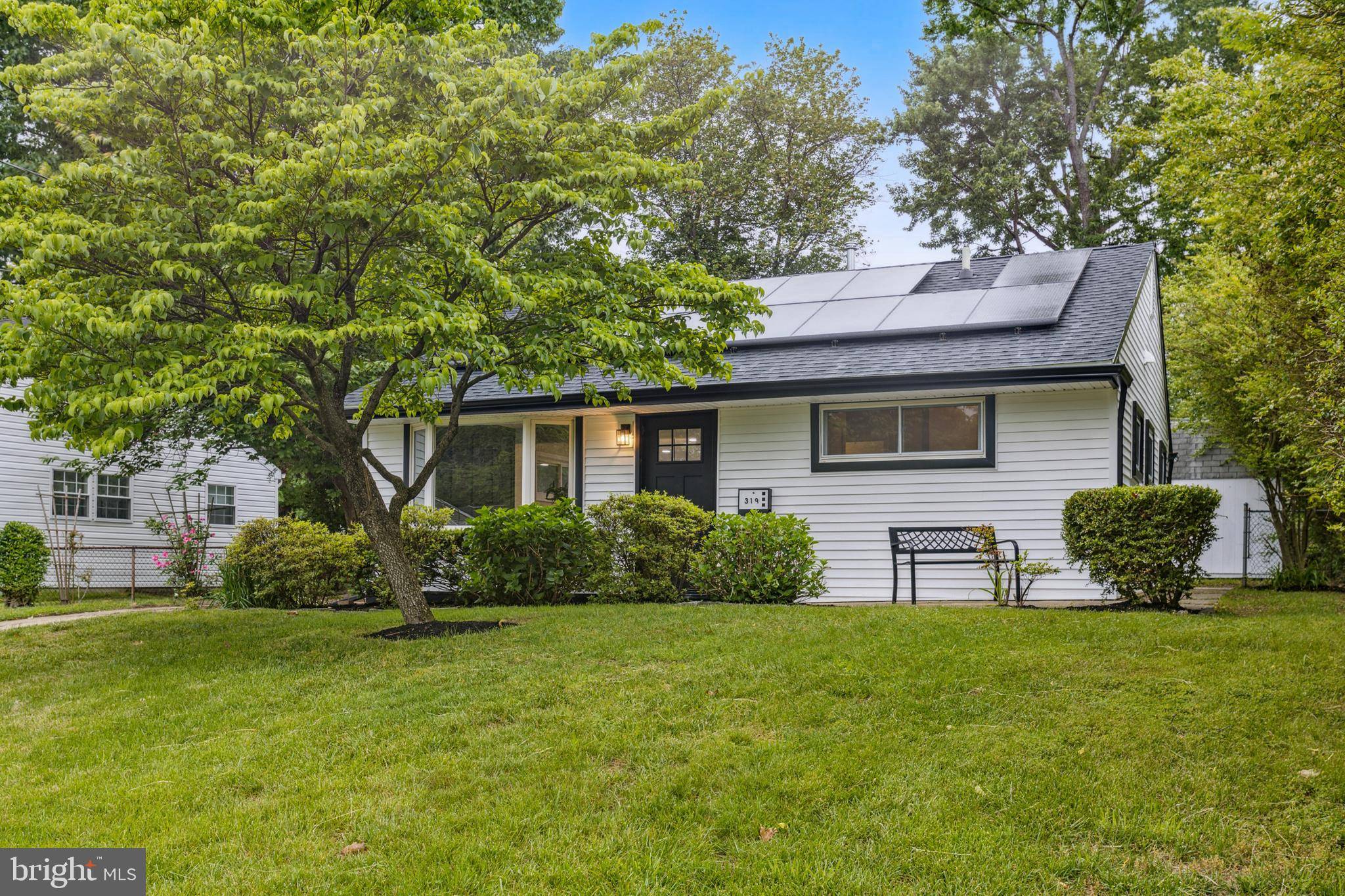Maple Shade, NJ 08052,319 E RUDDEROW AVE