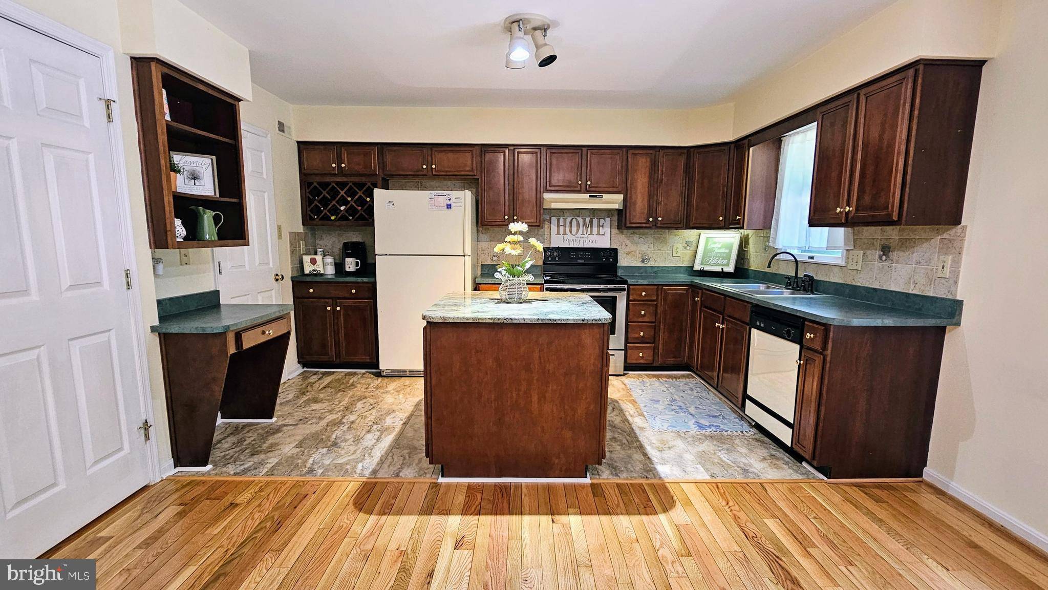Shepherdstown, WV 25443,38 WHEAT CT