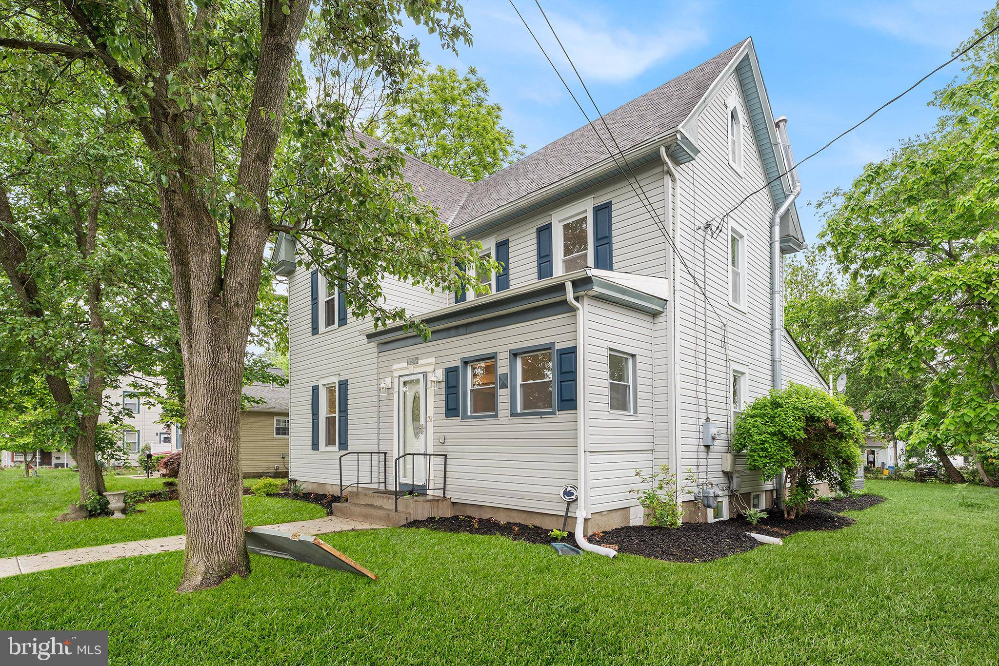 Clayton, NJ 08312,131 W CLINTON ST