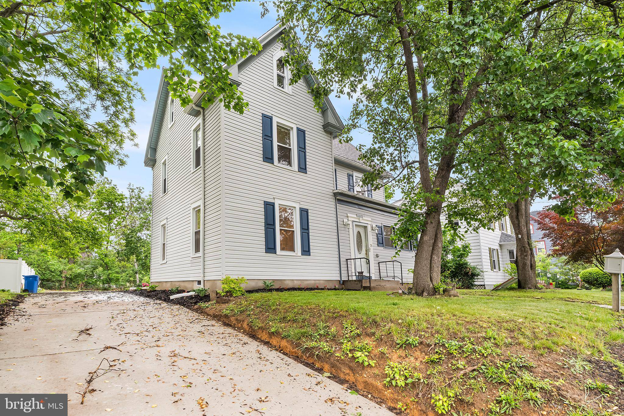 Clayton, NJ 08312,131 W CLINTON ST