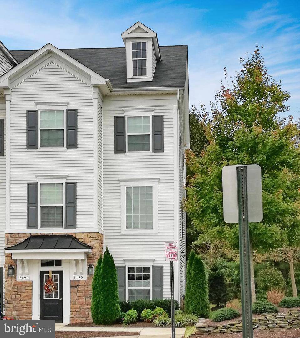 Manassas, VA 20111,8195 FALLS GROVE DR