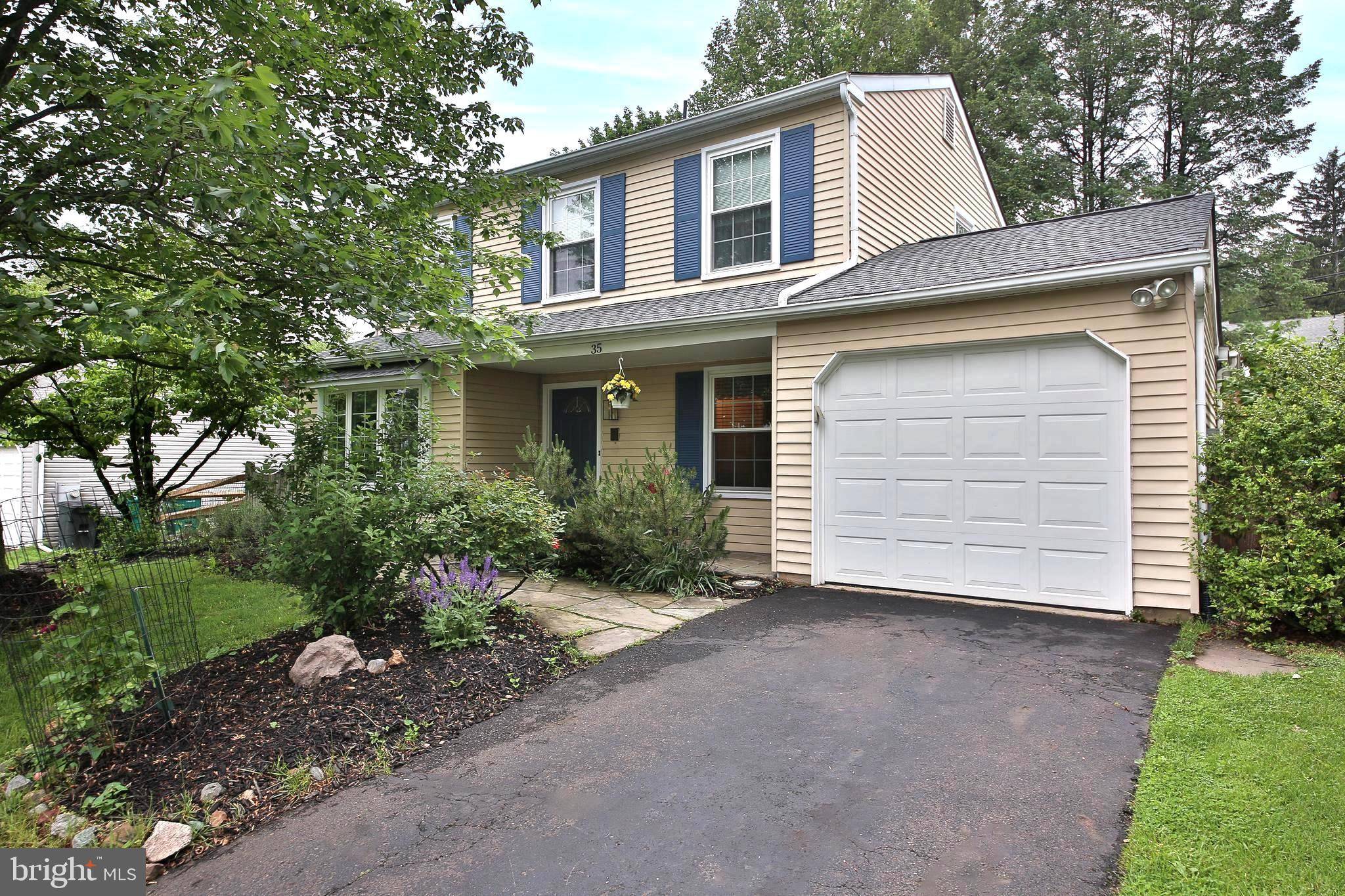 Langhorne, PA 19047,35 ALBERTS WAY