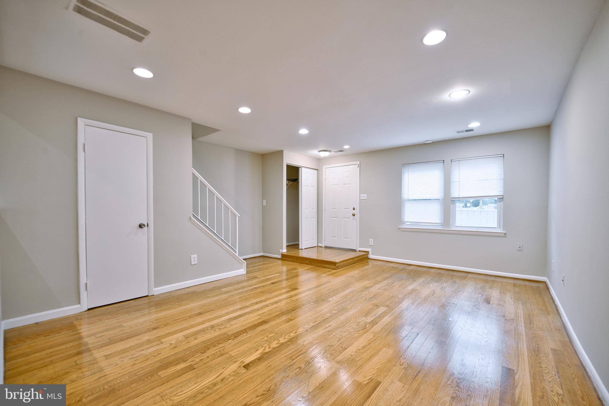 Germantown, MD 20876,11467 APPLEDOWRE WAY #7