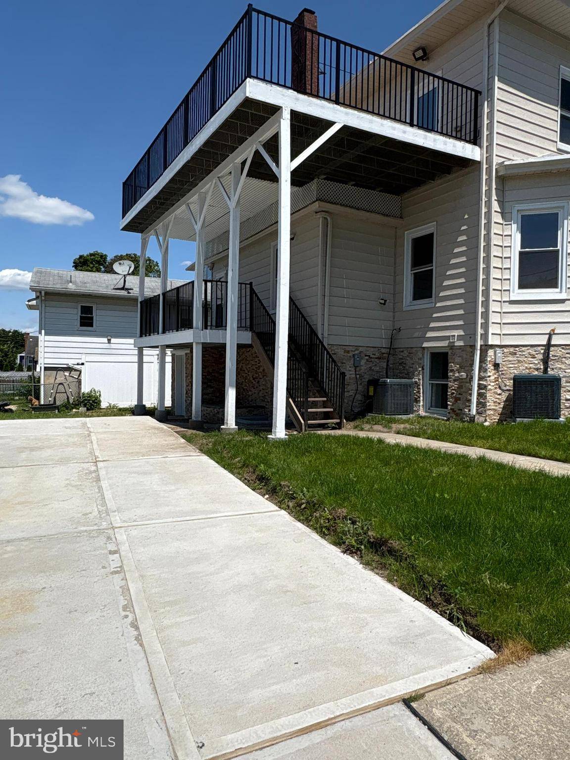 South River, NJ 08882,153 MAIN ST