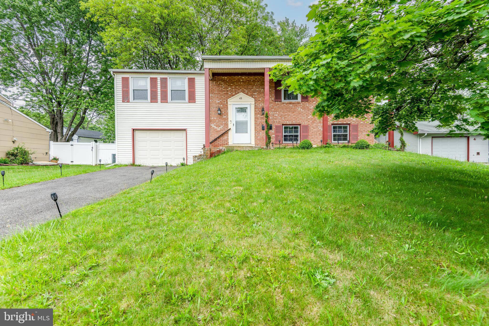 Willingboro, NJ 08046,45 NORMANDY LN