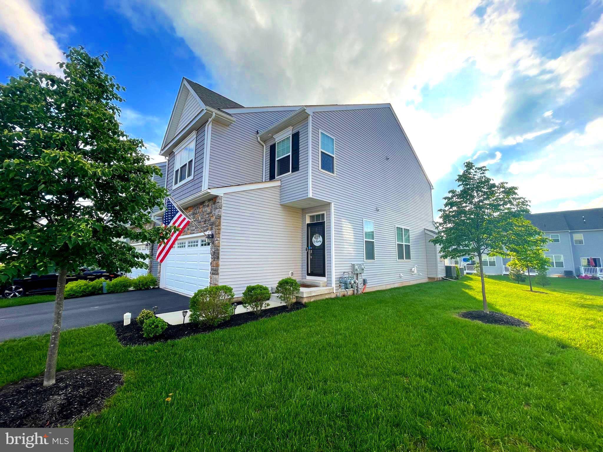 Royersford, PA 19468,355 RIDGEWOOD DR