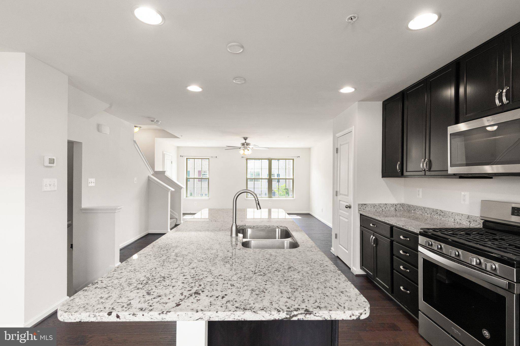 Middle River, MD 21220,9943 RAVENHURST RD