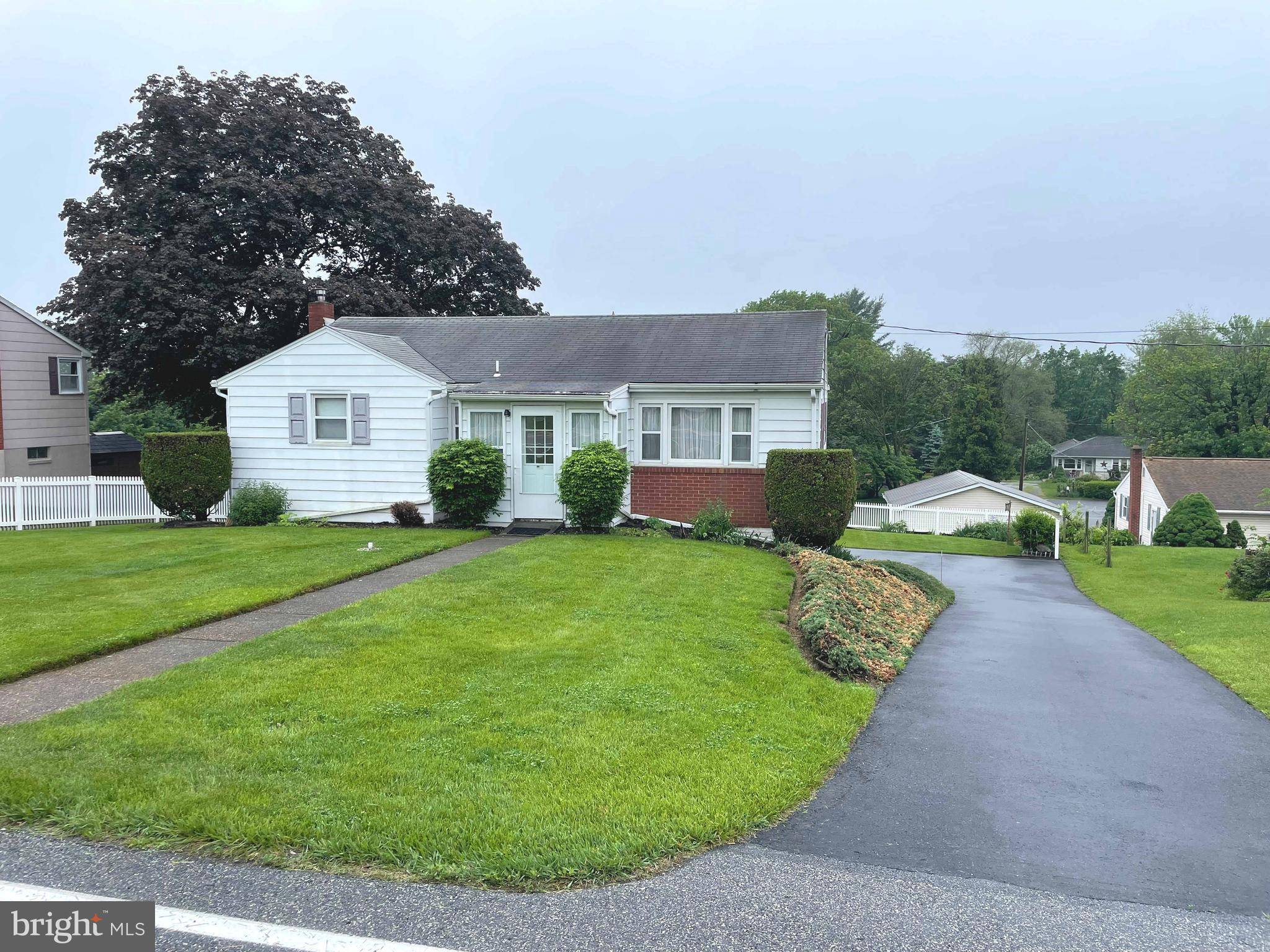 Harrisburg, PA 17111,6421 LYTERS LN
