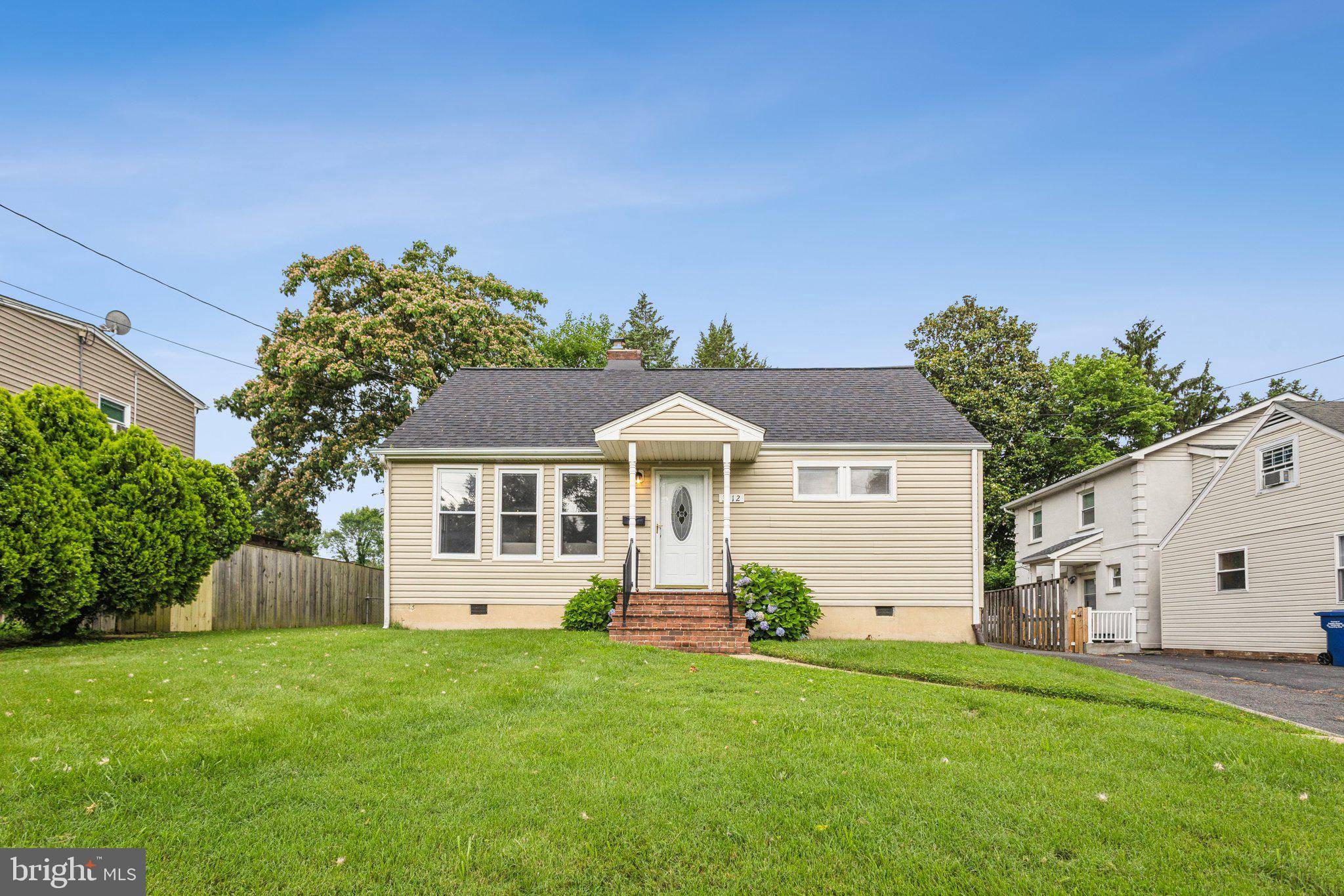 Falls Church, VA 22042,3112 ANNANDALE RD