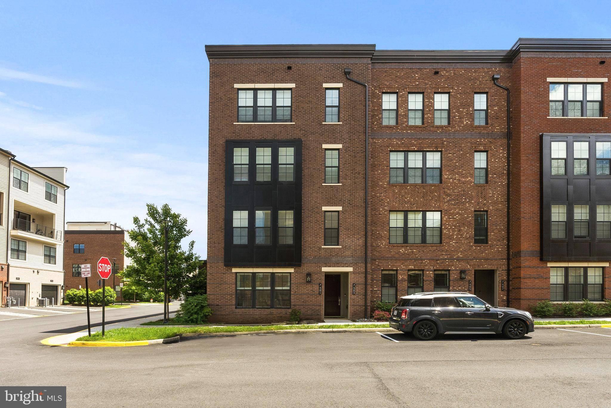 Mclean, VA 22102,7401 BACKETT WOOD TER #1301