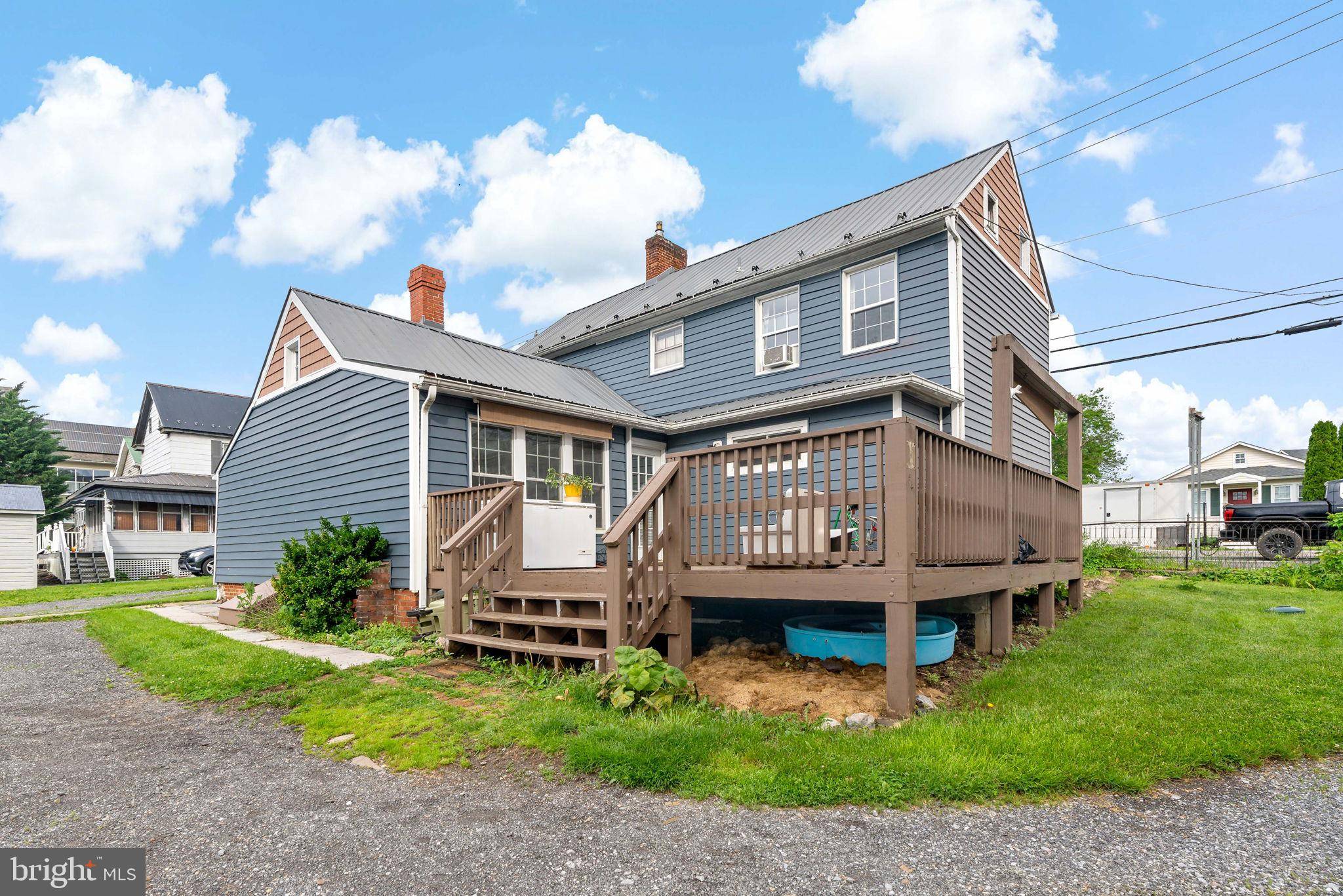 Hedgesville, WV 25427,201 N MARY ST