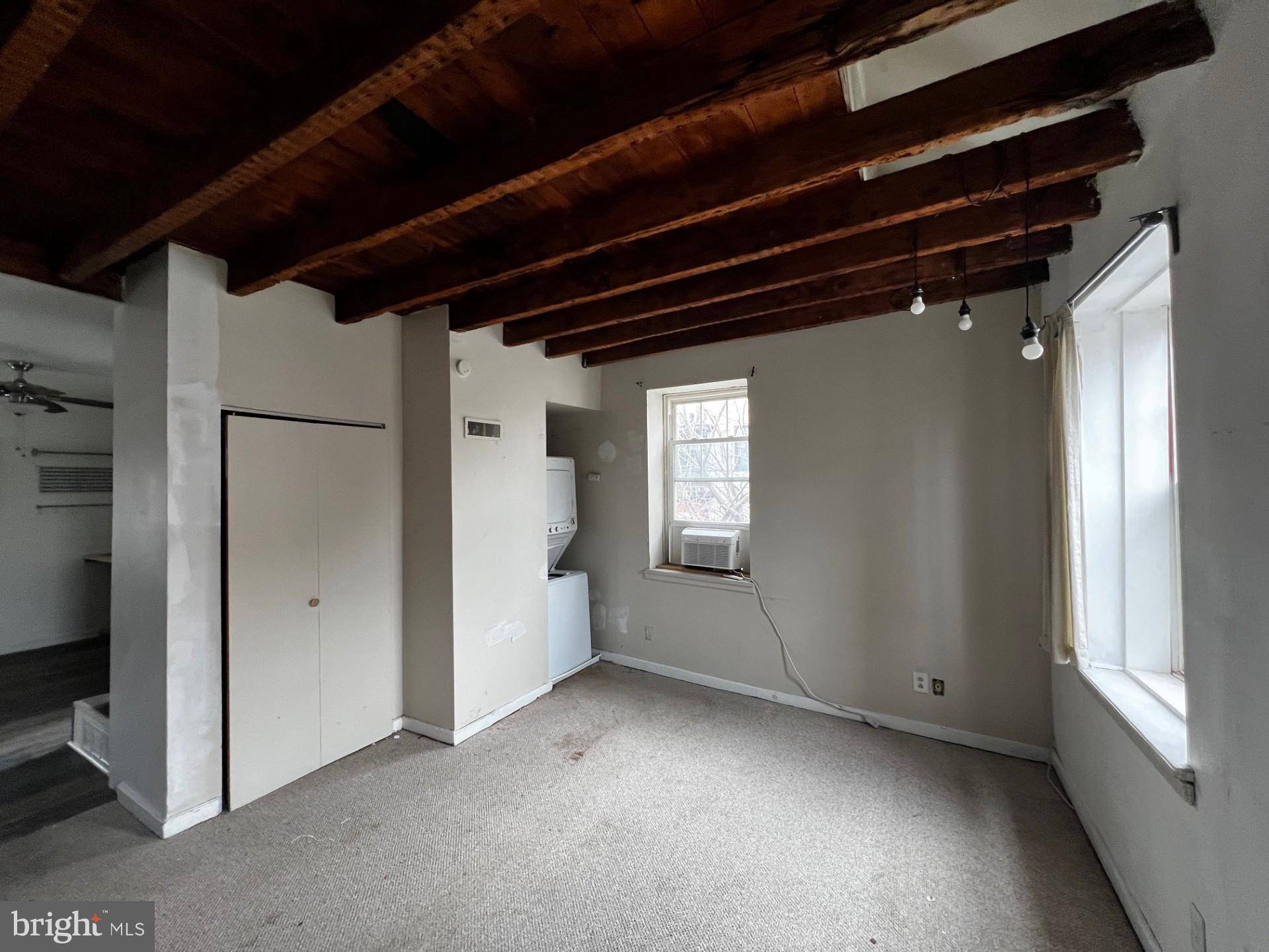 Philadelphia, PA 19123,801 N 5TH ST