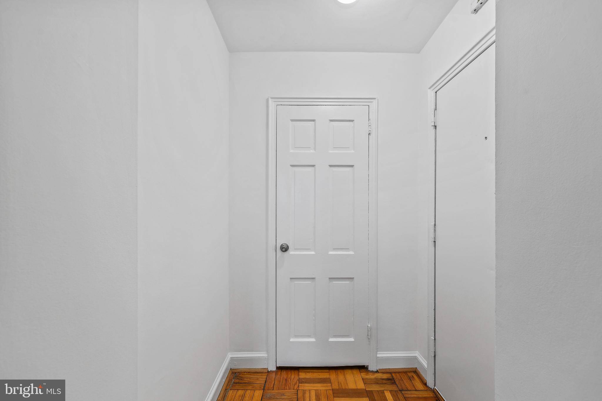 Arlington, VA 22204,22 S OLD GLEBE RD #5-D