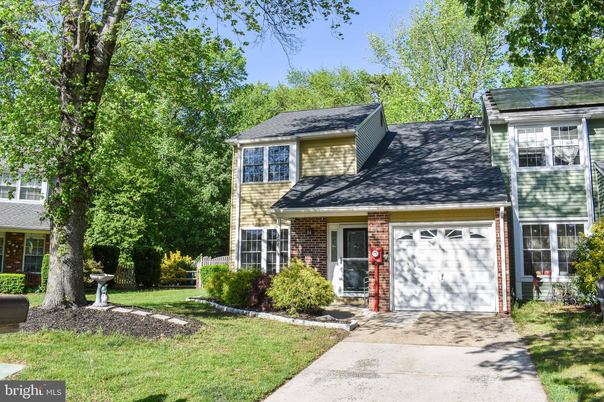 Marlton, NJ 08053,208 SHADY LN