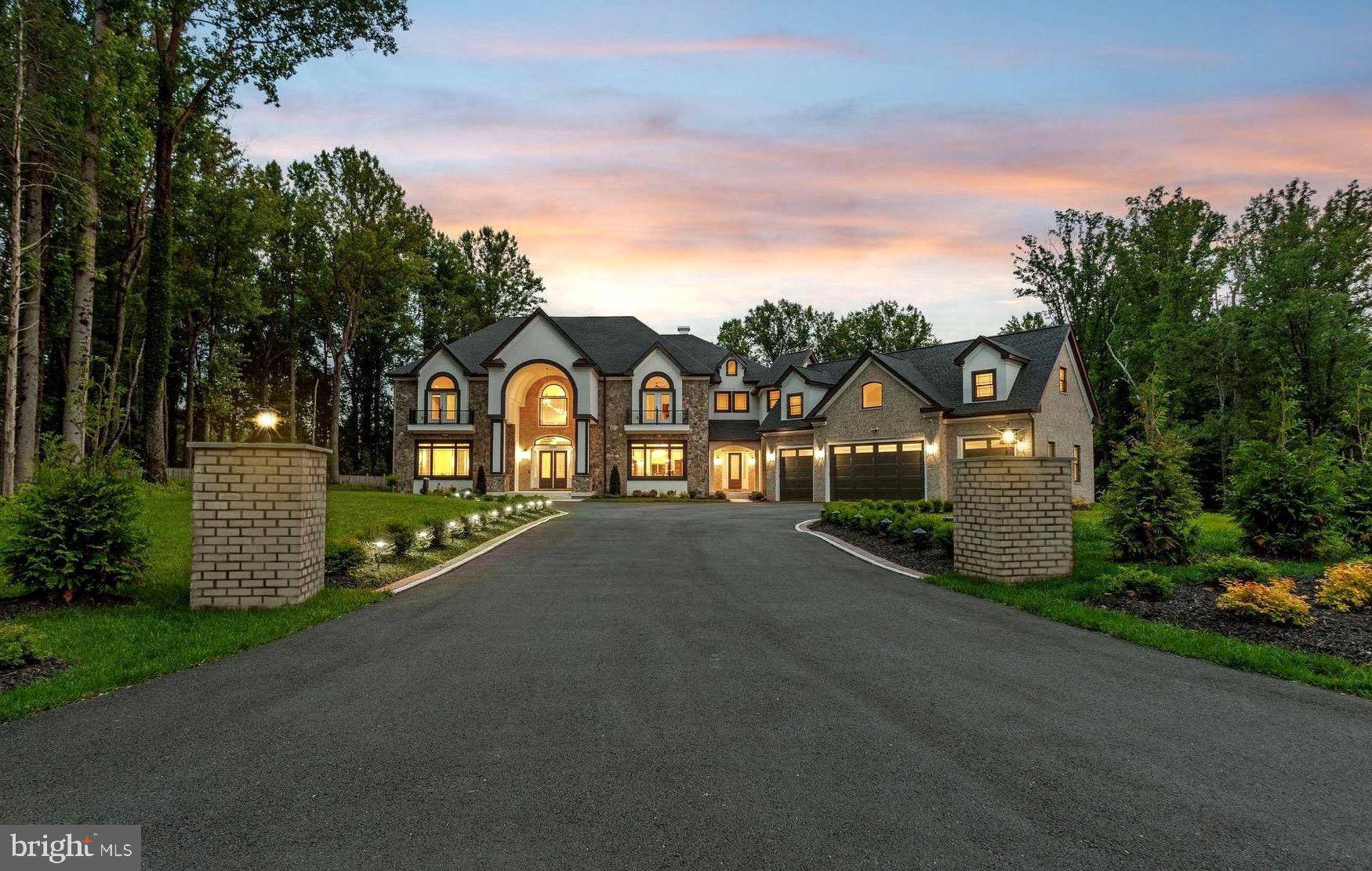 Great Falls, VA 22066,11721 PLANTATION DR