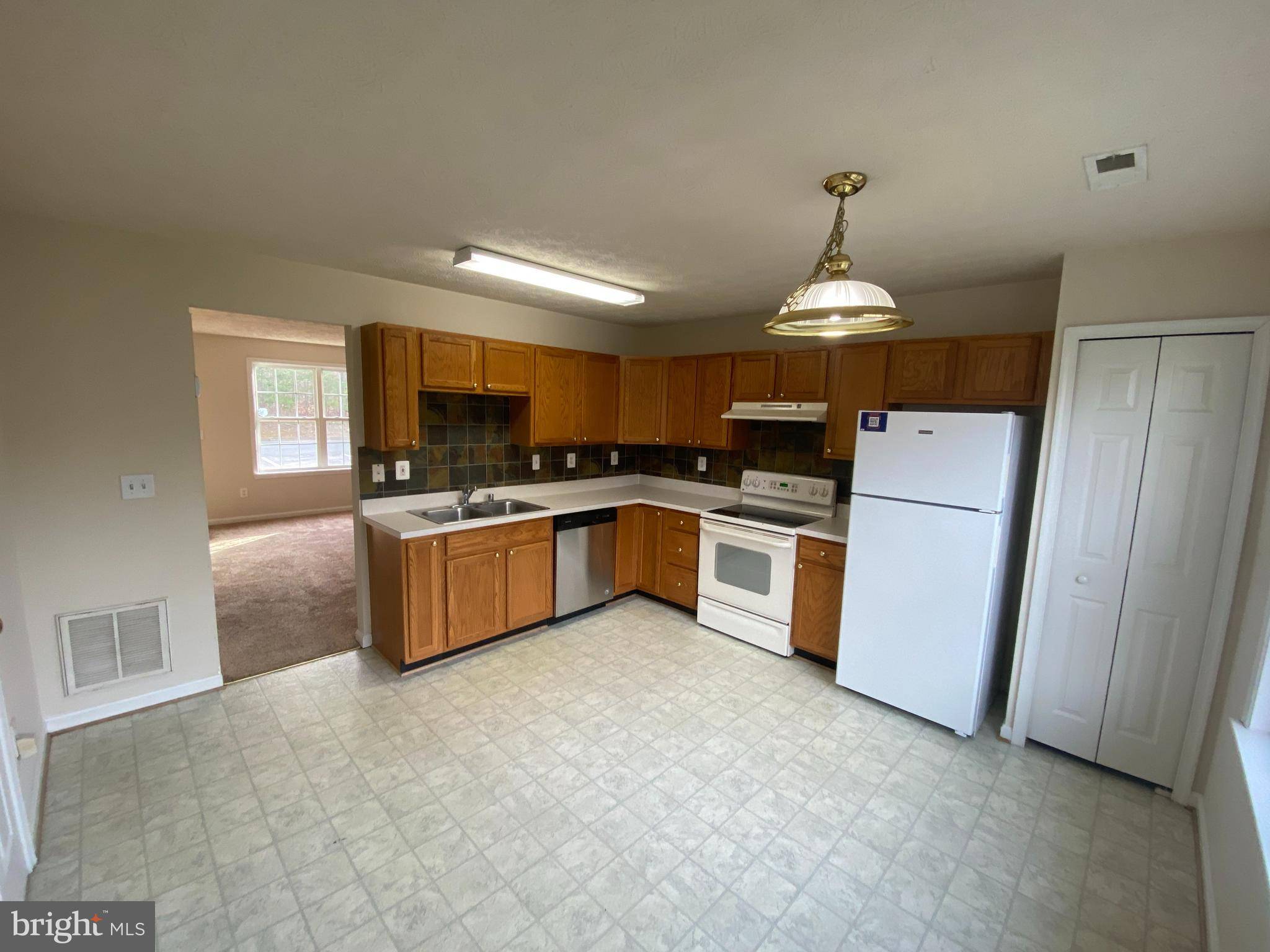 Fredericksburg, VA 22408,9605 COVENTRY CREEK DR
