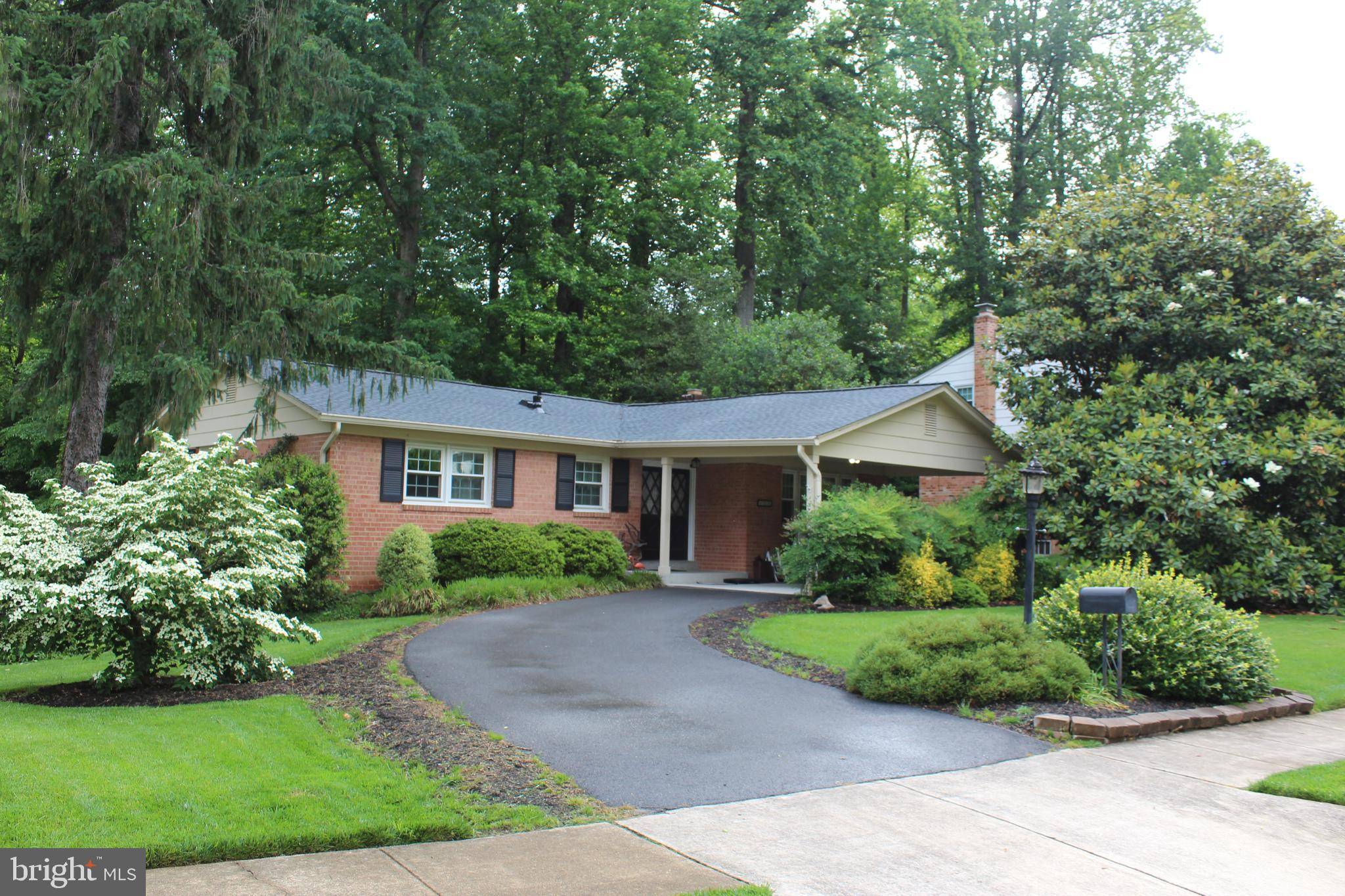 Springfield, VA 22152,8706 FOX RIDGE RD