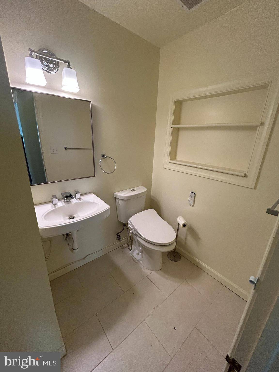 Bethesda, MD 20817,5516 GREENTREE RD