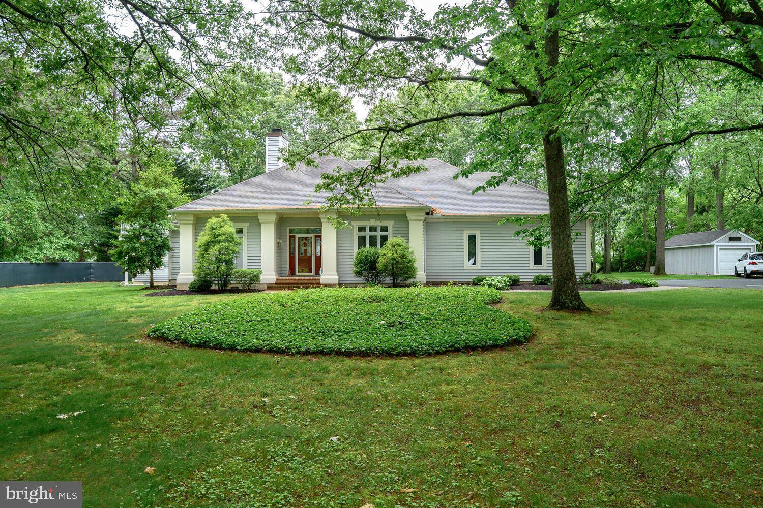 Easton, MD 21601,8320 INGLETON CIR W