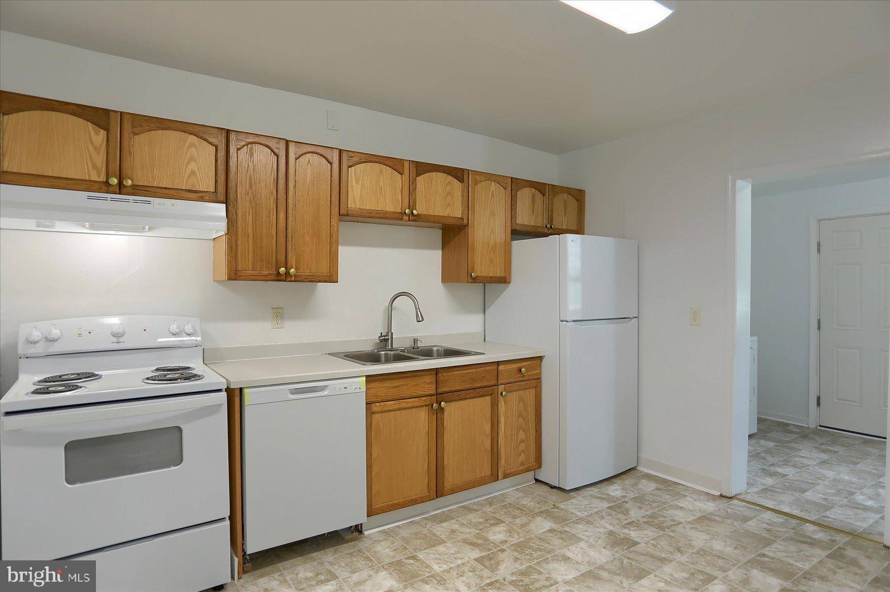 Mechanicsburg, PA 17055,21 E ALLEN ST