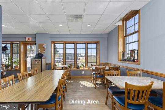 Betterton, MD 21601,3 HOWELL POINT RD