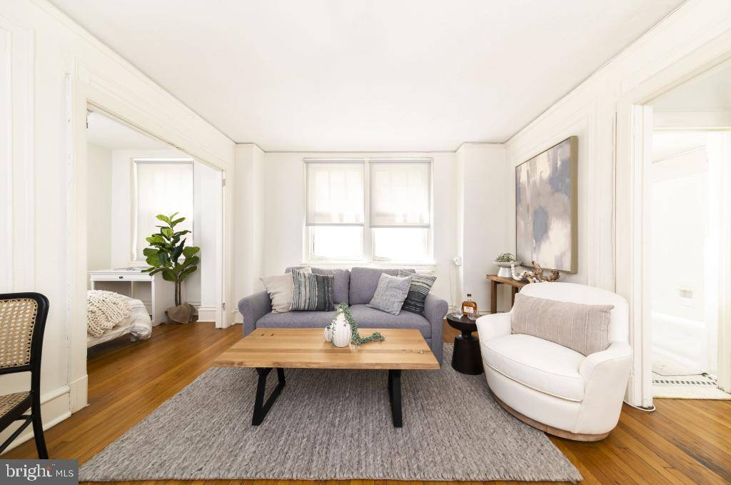 Philadelphia, PA 19103,2100-2 WALNUT ST #14C
