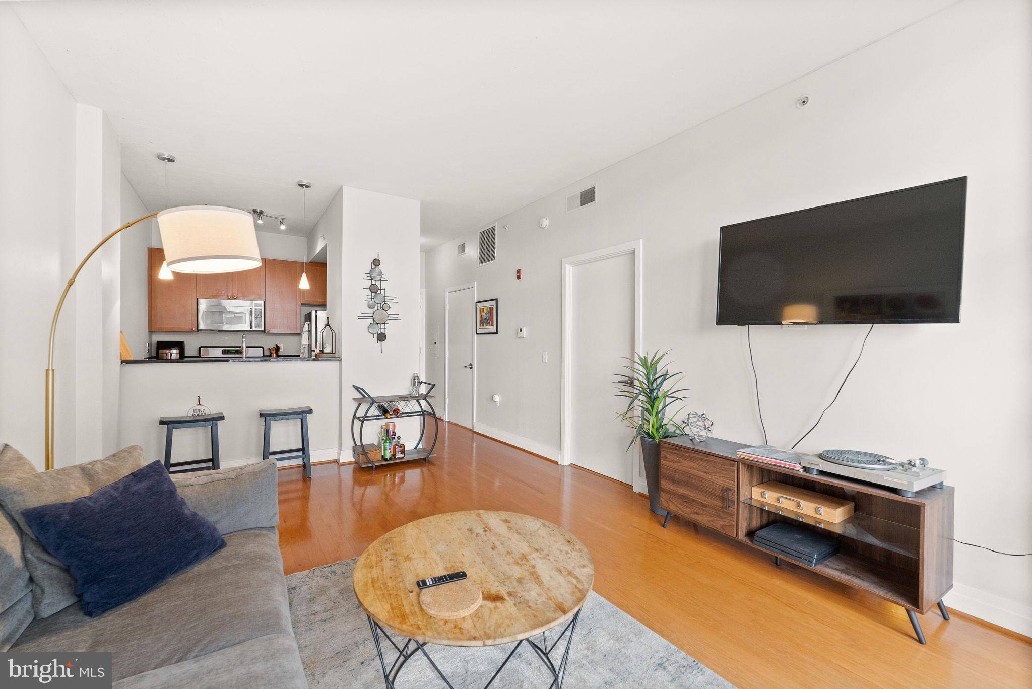 Washington, DC 20001,2120 VERMONT AVE NW #411