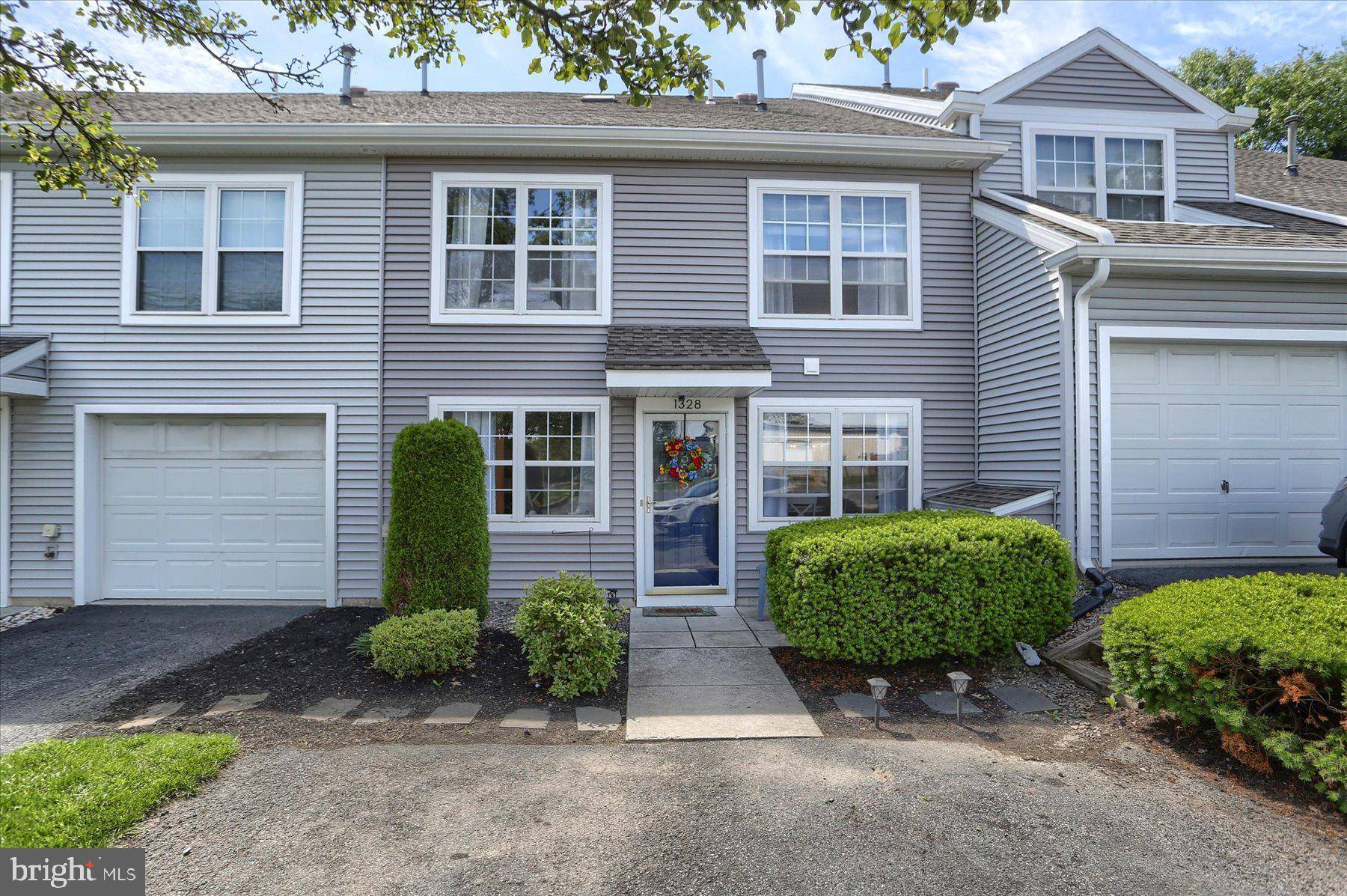 Carlisle, PA 17013,1328 N WEST ST