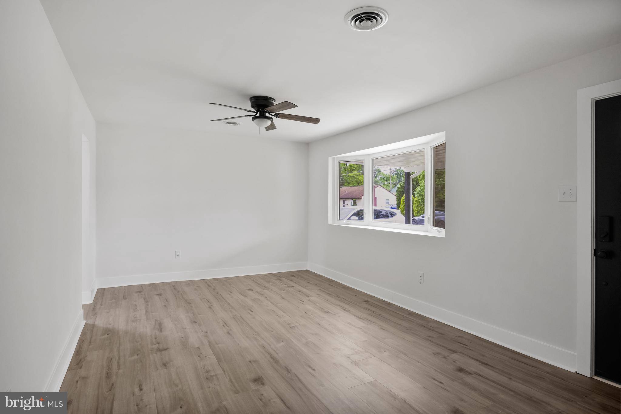 Bellmawr, NJ 08031,441 WINDSOR DR