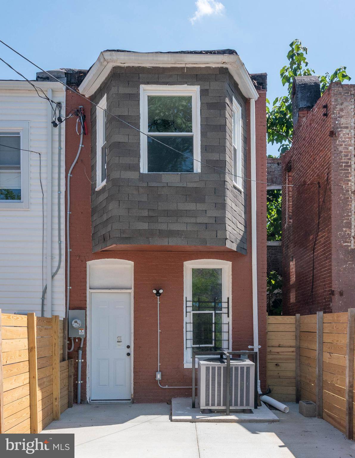 Baltimore, MD 21213,1622 E LANVALE ST