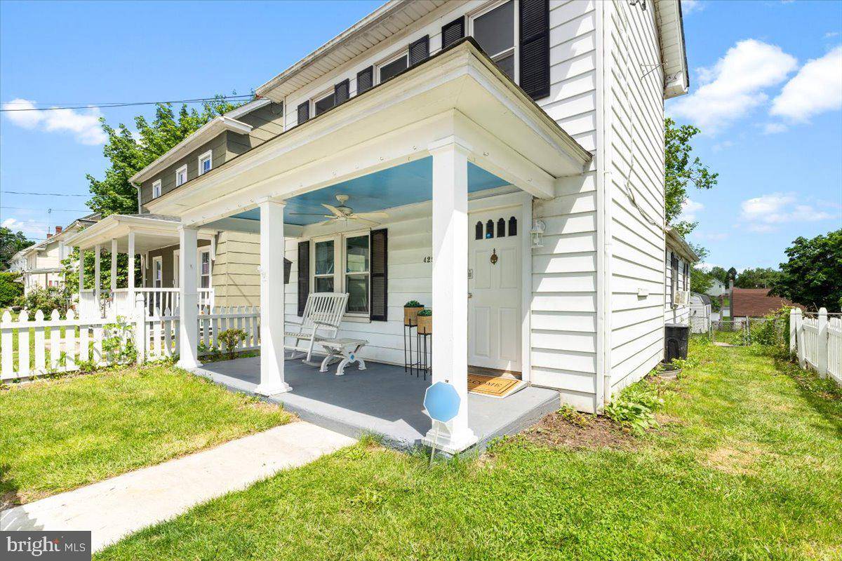 Martinsburg, WV 25404,429 E RACE ST
