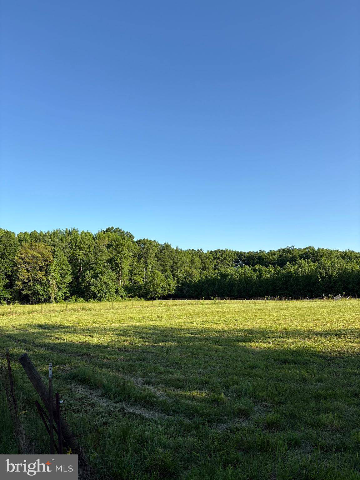 Pennsville, NJ 08070,371 N HOOK RD