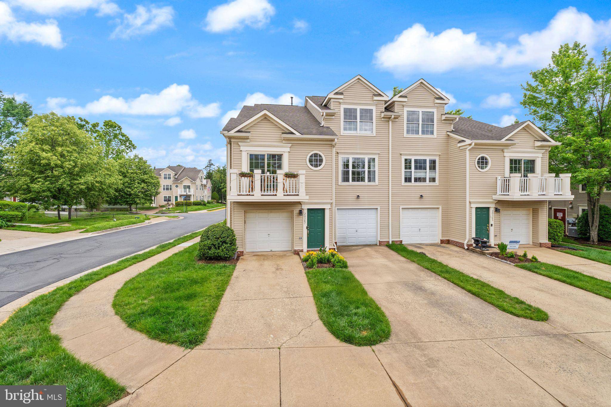 Ashburn, VA 20147,20387 BIRCHMERE TER