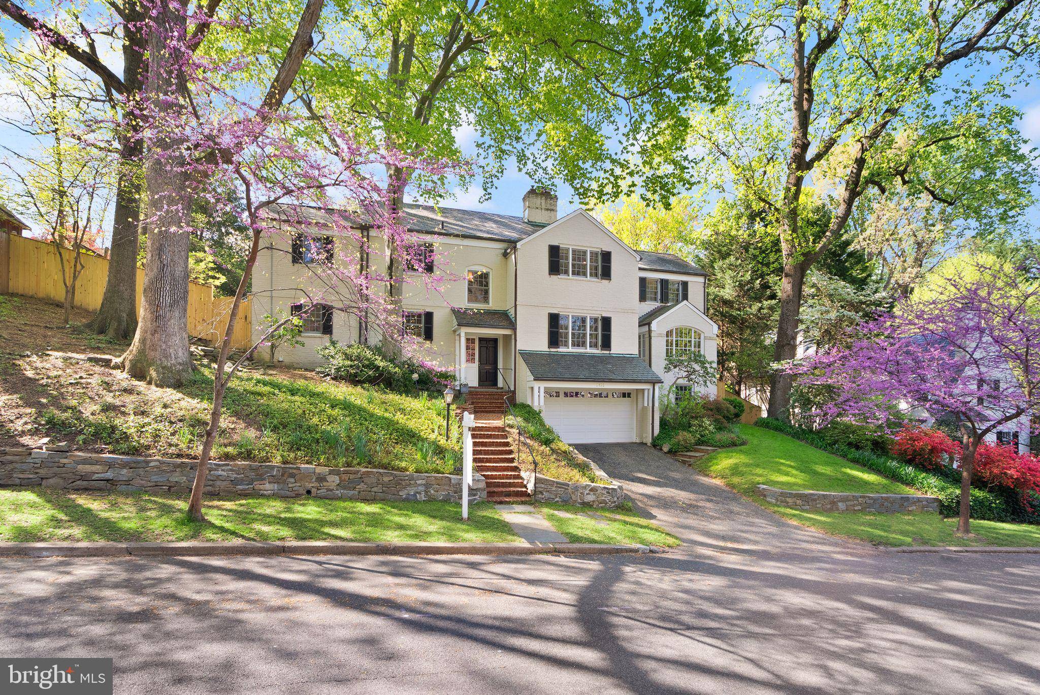 Washington, DC 20016,5152 MANNING PL NW