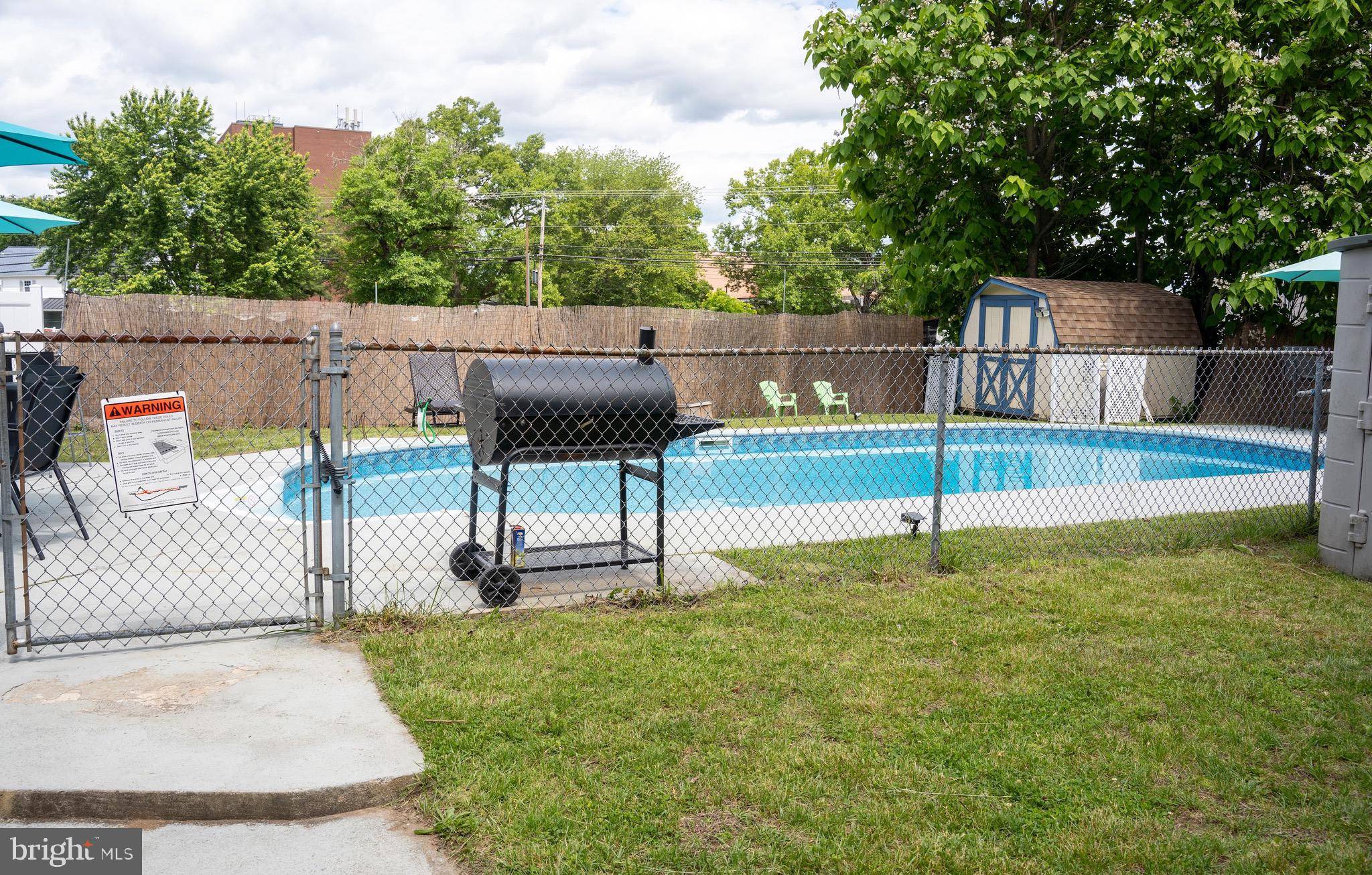 Williamstown, NJ 08094,232 CHESTNUT ST