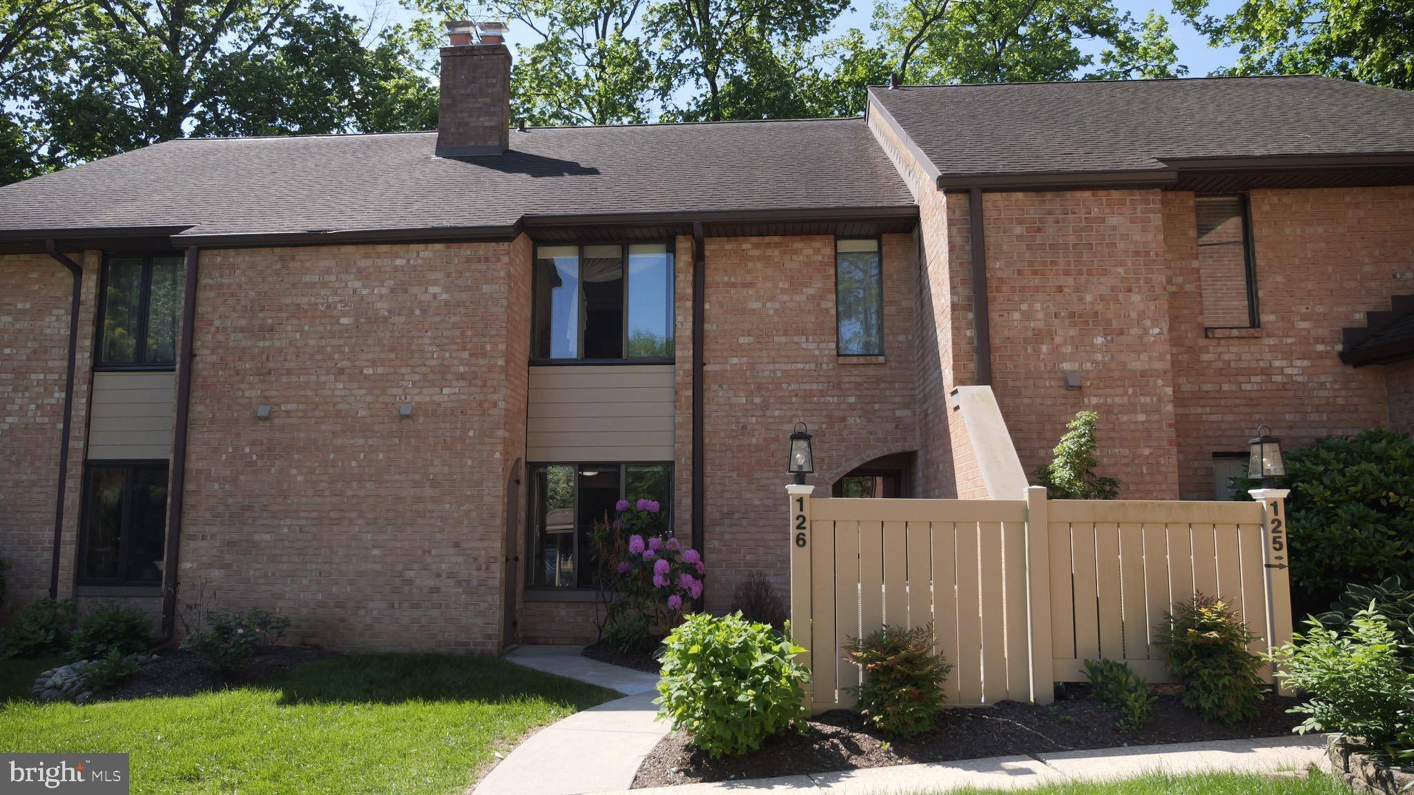 Paoli, PA 19301,126 WOODGATE LN #16