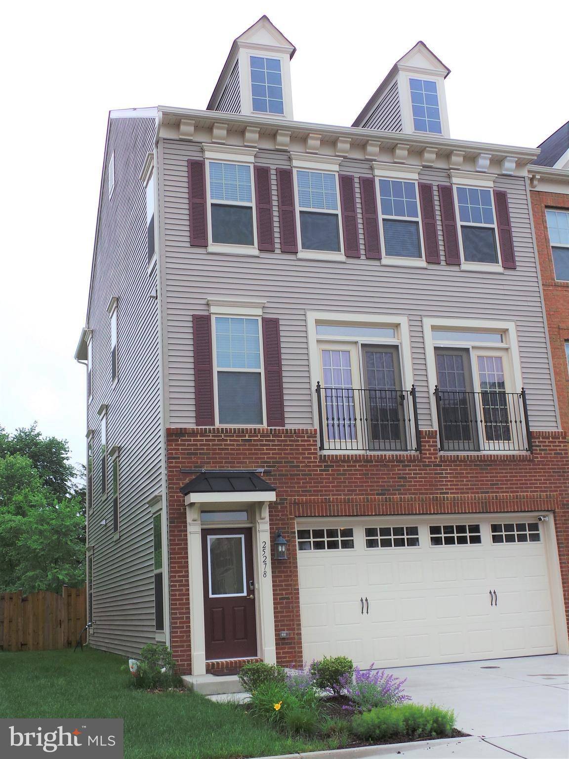 Chantilly, VA 20152,25278 ARROWROOT TER