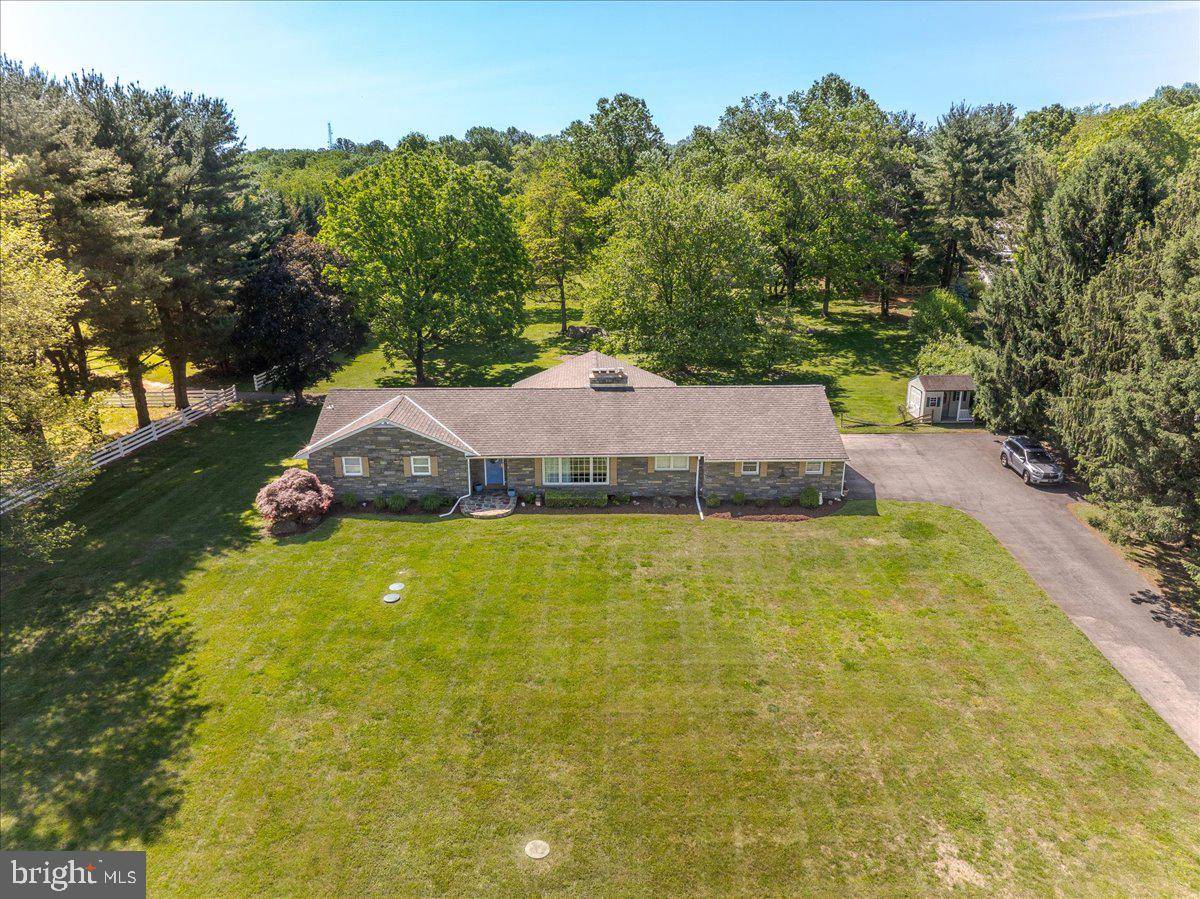 Garnet Valley, PA 19060,698 FEATHERBED LN