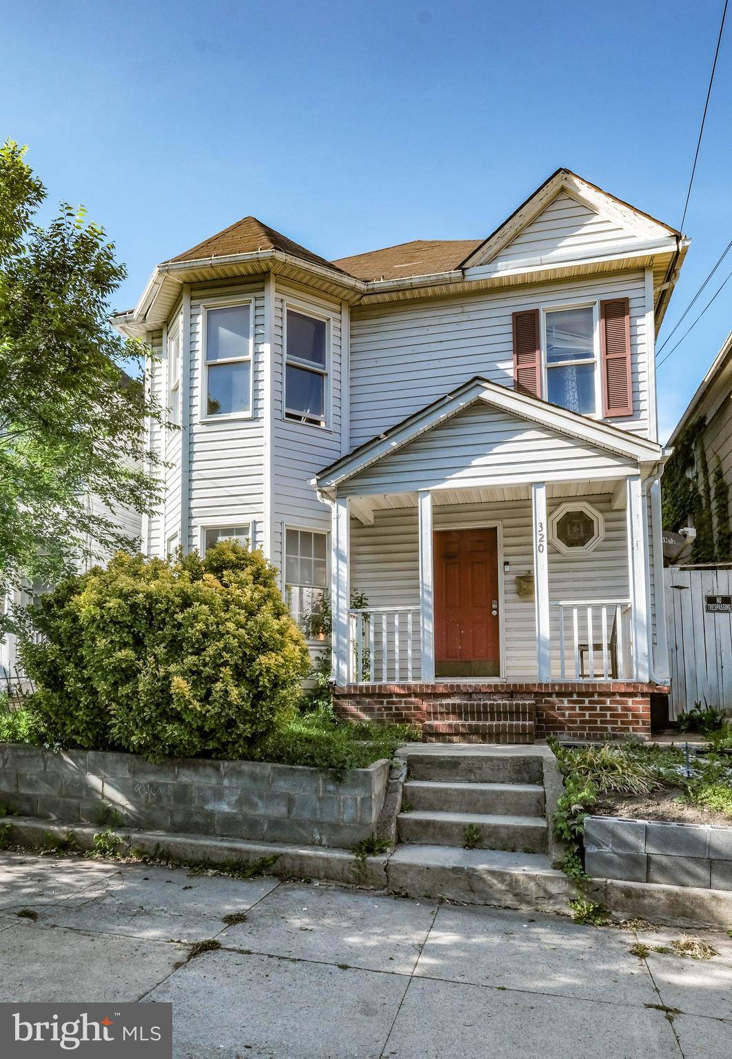 Martinsburg, WV 25401,320 W RACE ST