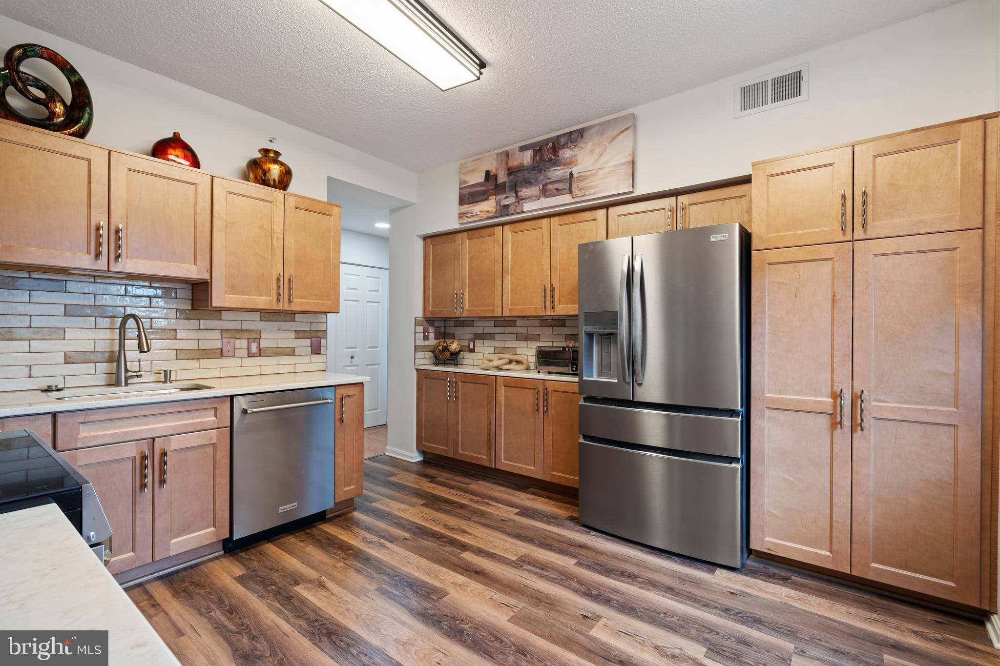 Leesburg, VA 20176,19375 CYPRESS RIDGE TER #206