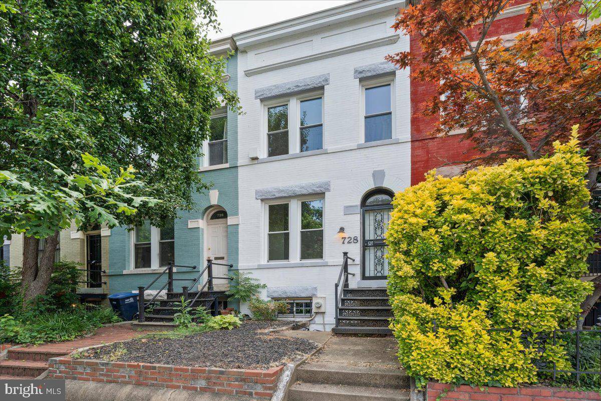 Washington, DC 20003,728 13TH ST SE