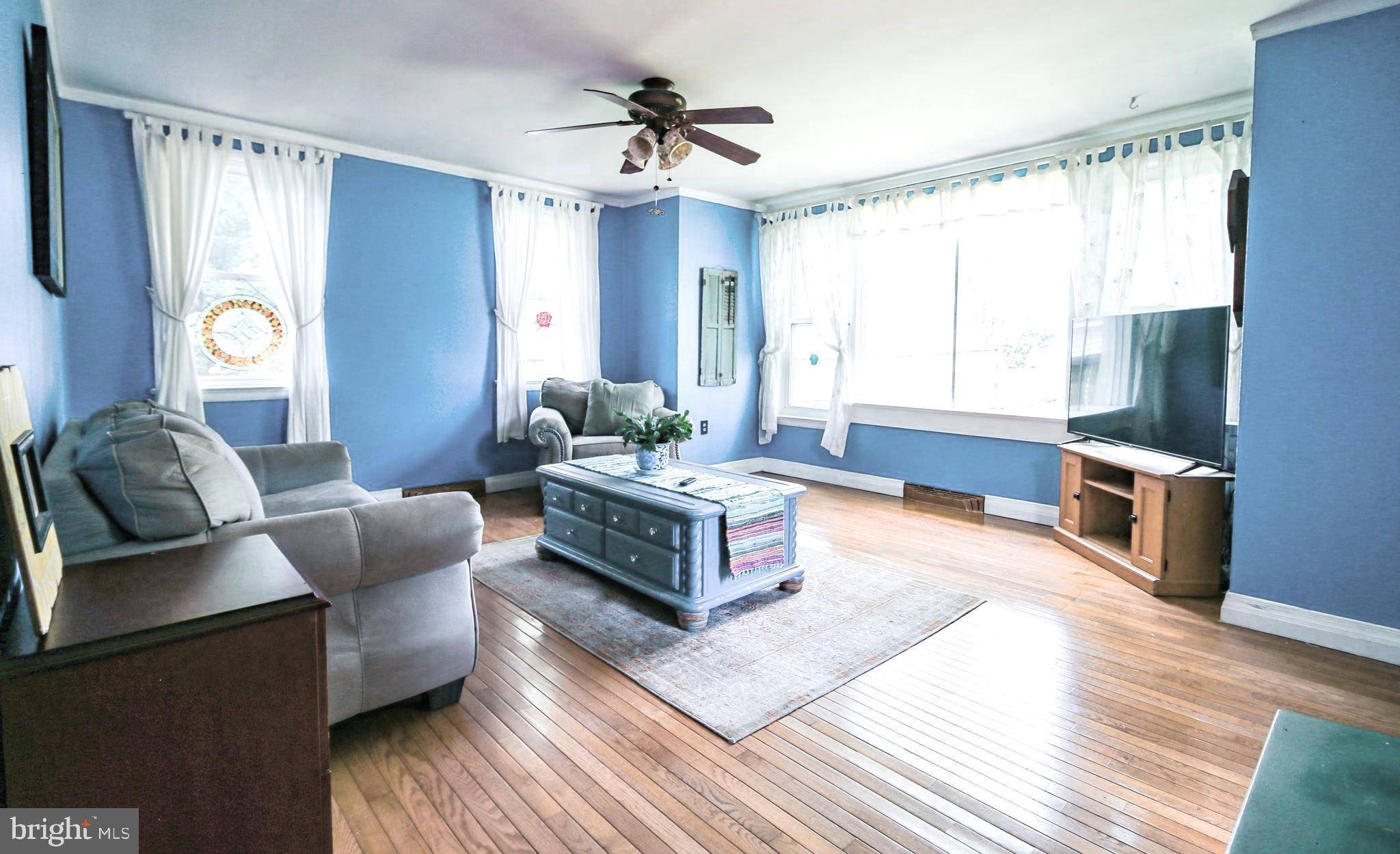 Edgewater, MD 21037,3552 OAK DR