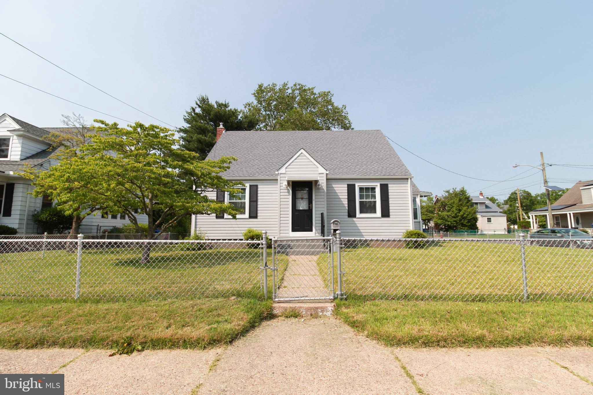 Florence, NJ 08518,211 W THIRD